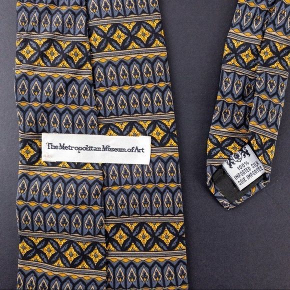 5 Brand Name Ties including Dior, Aquascutum, Vanderbilt, and The Met Museum - Picture 16 of 16